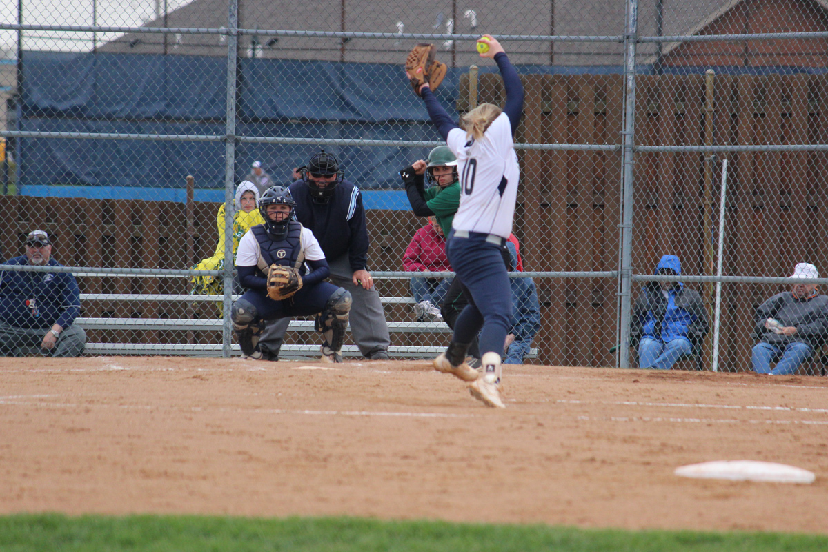 softball-south-suburban-college