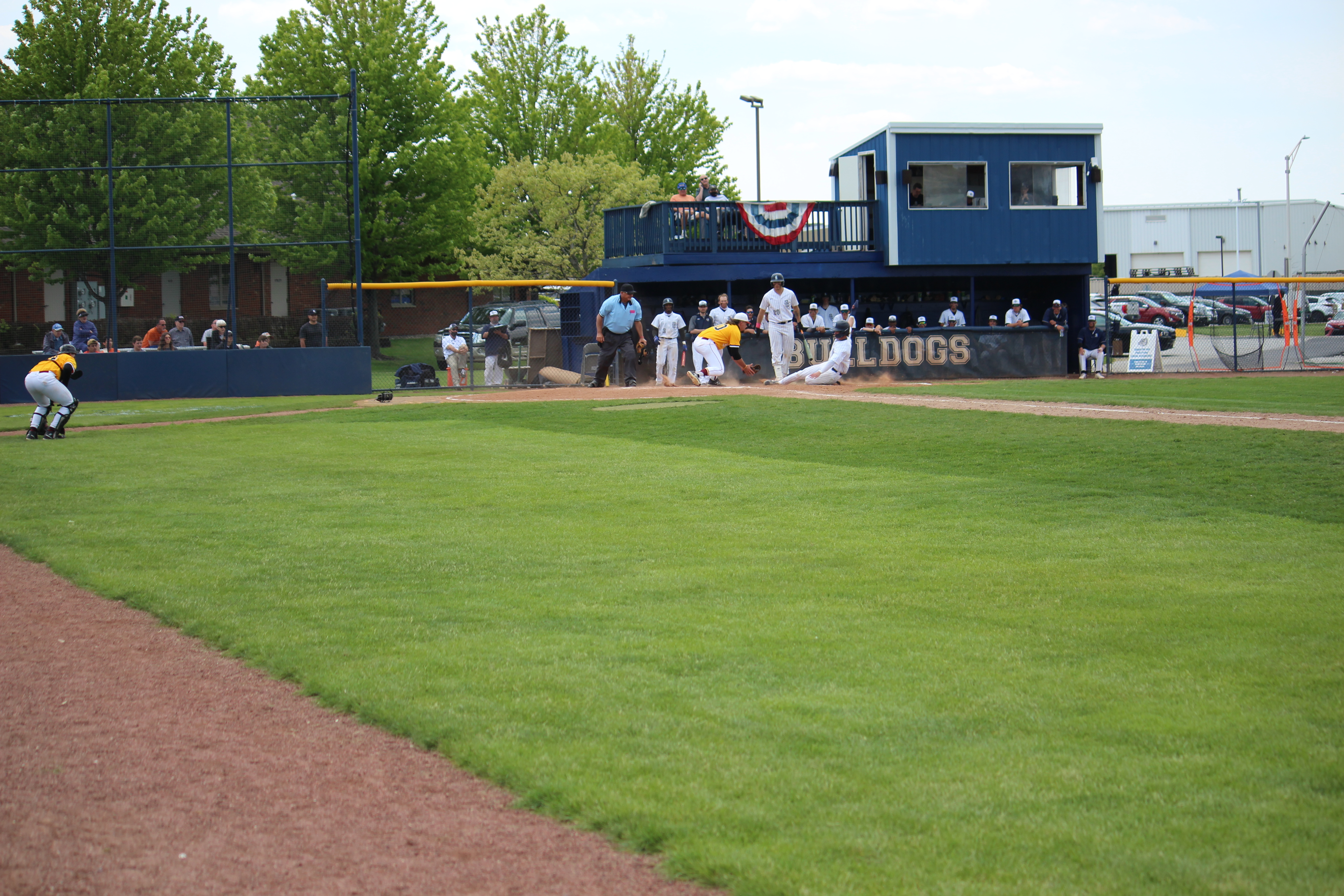 Baseball play at the plate