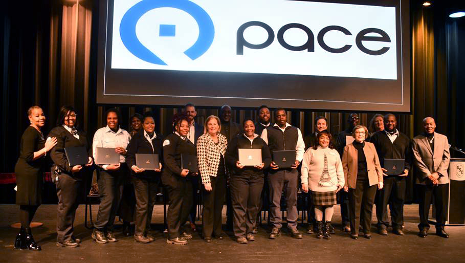Pace and South Suburban College CDL Program graduates with Pace, RTA, and SSC leadership.