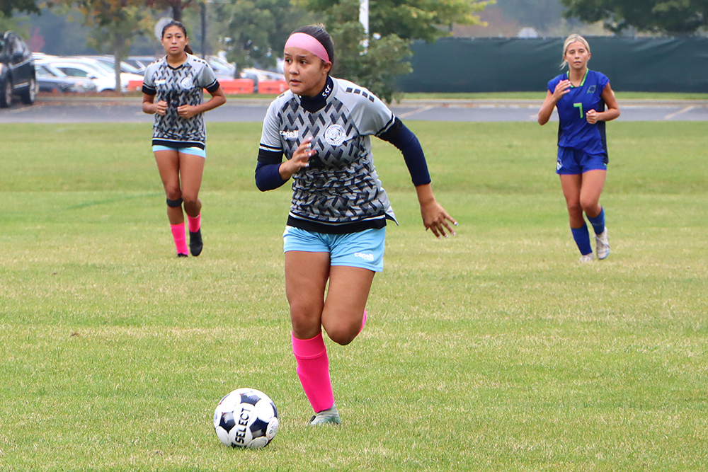 Rotating_Header_Crop_Women's_Soccer_vs_Bryant_and_Stratton_Bulldog_Field_KCF_2025.10.15 (32)
