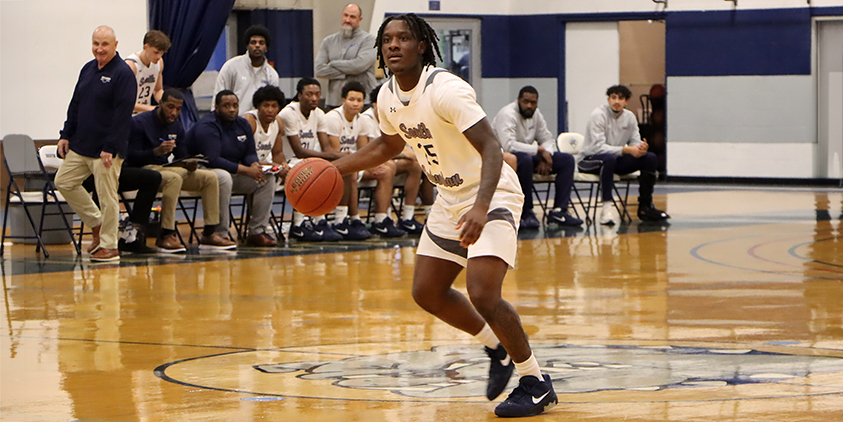 Men's Basketball 2026 Action Shot