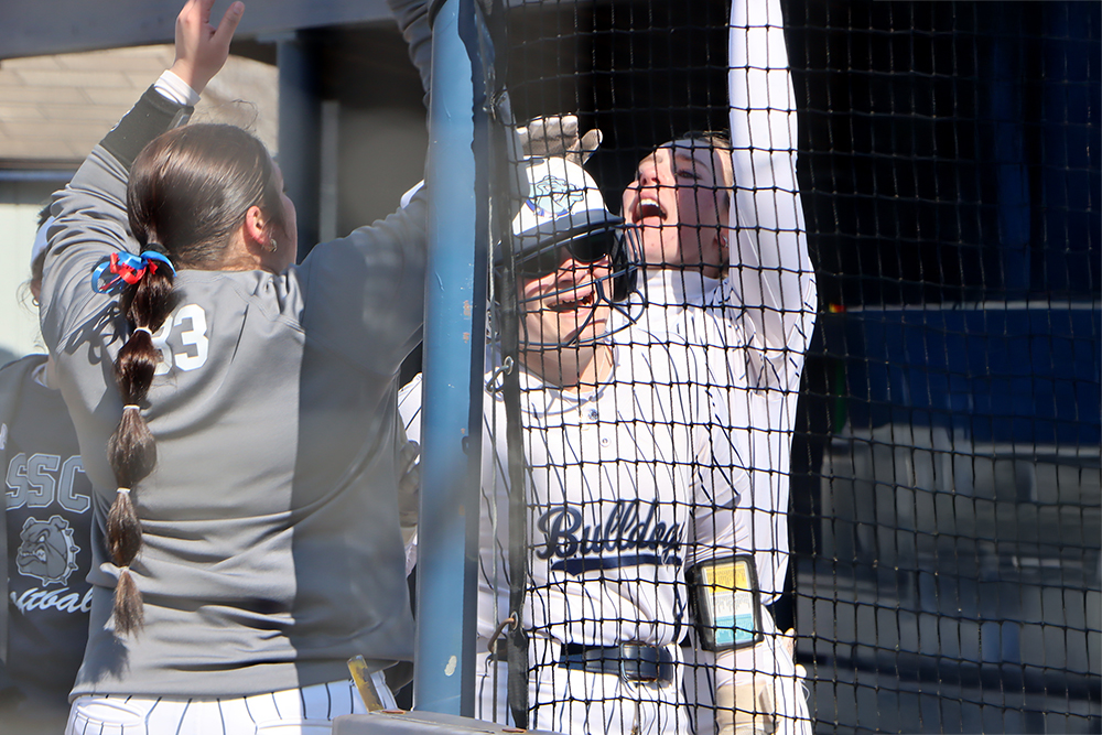 rotating-header-crop-softball-2026-13