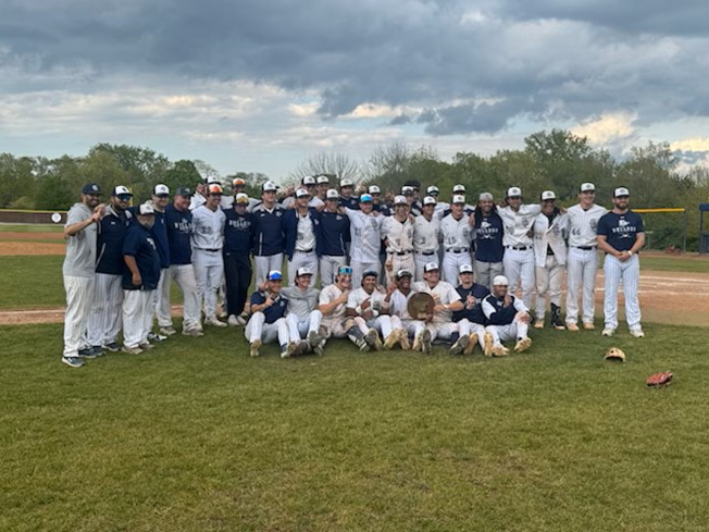 Team photo after winning the 2026 NJCAA Region 4 Chapionship