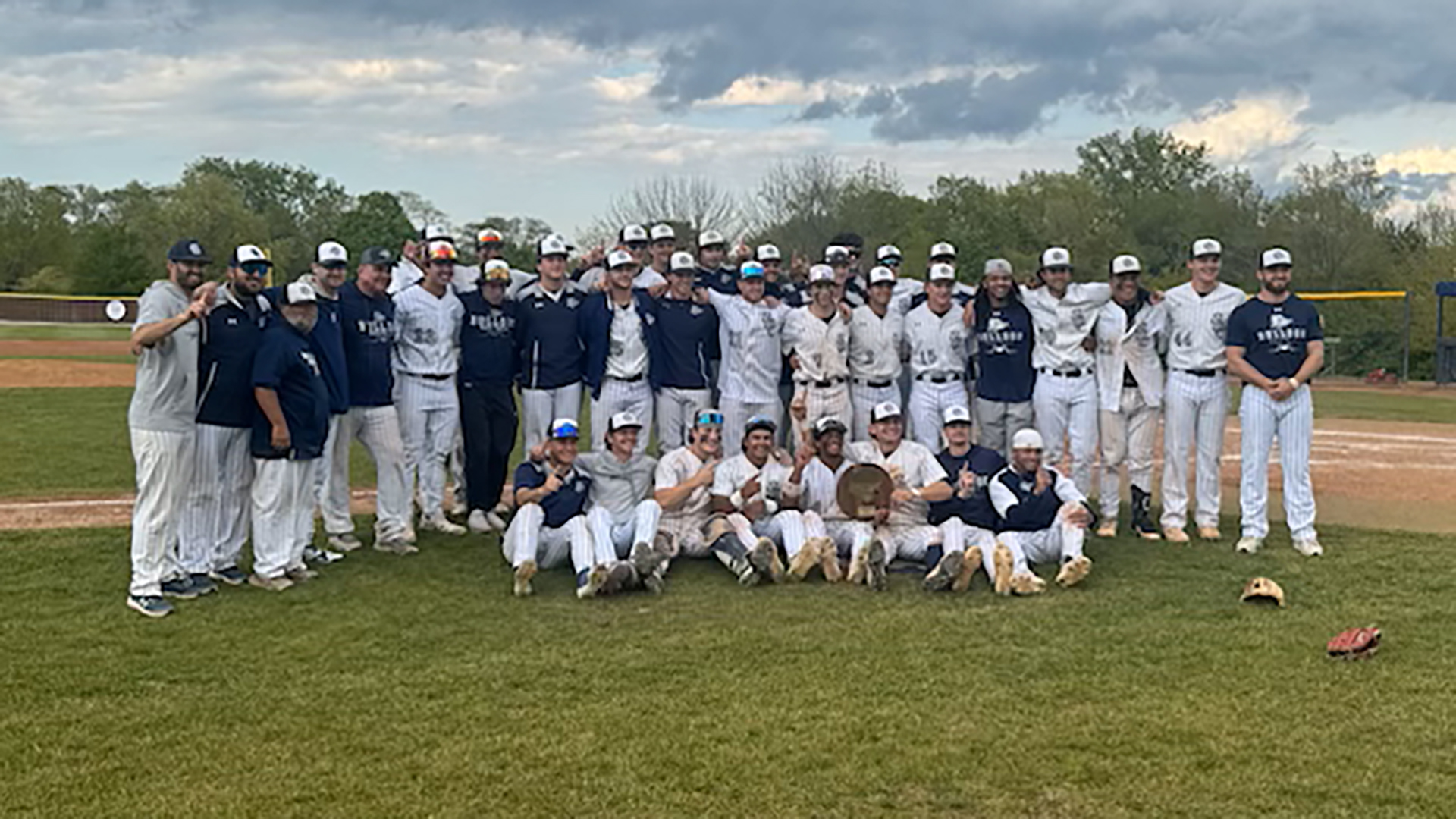 2025-2026 Men's Baseball Regional Championship Team Photo